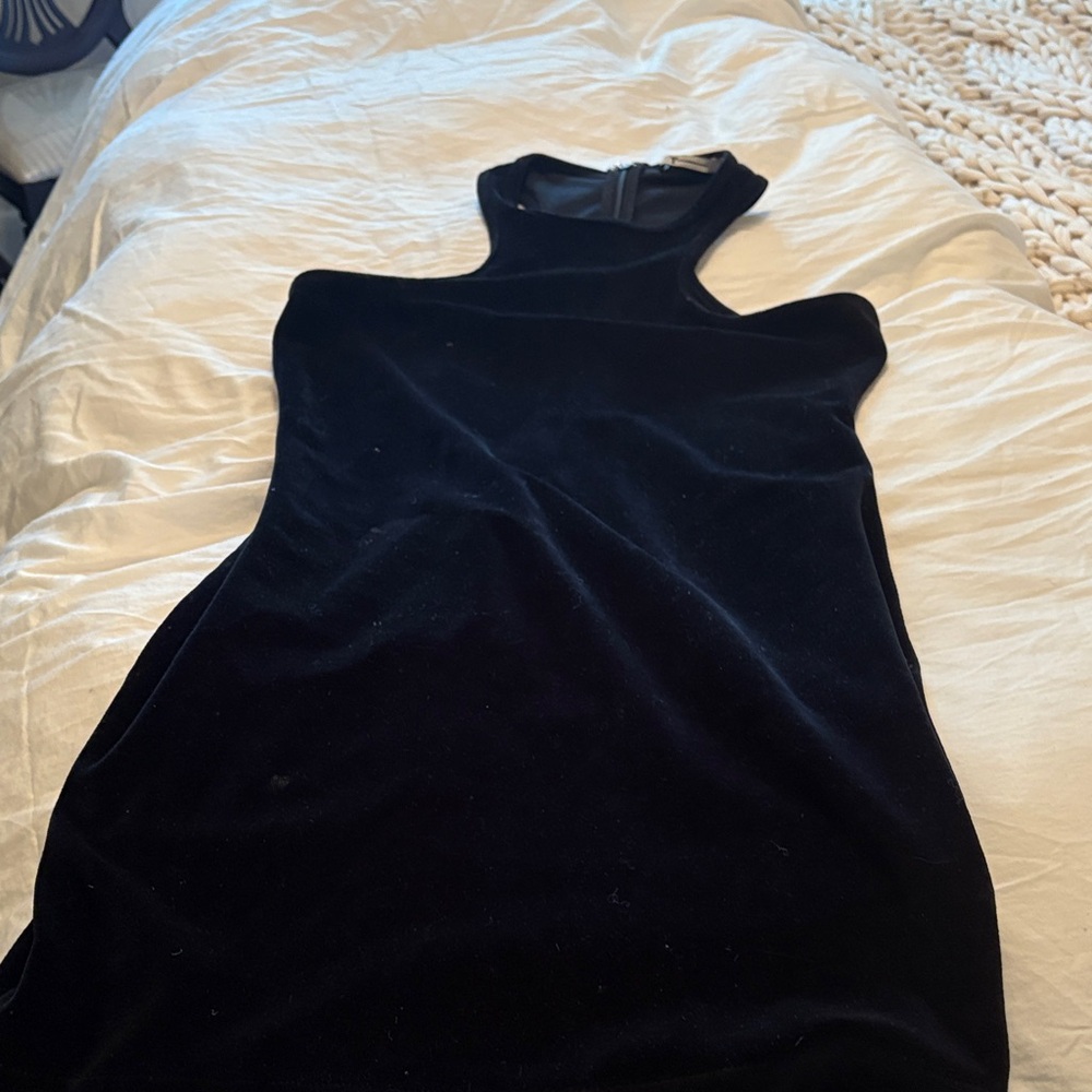 Chic Black Velvet Backless Dress